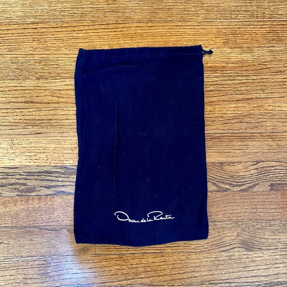 Oscar de la Renta Dust Bag - Picture 3 of 5